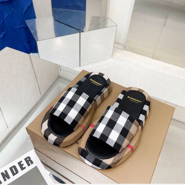 B**rry slippers